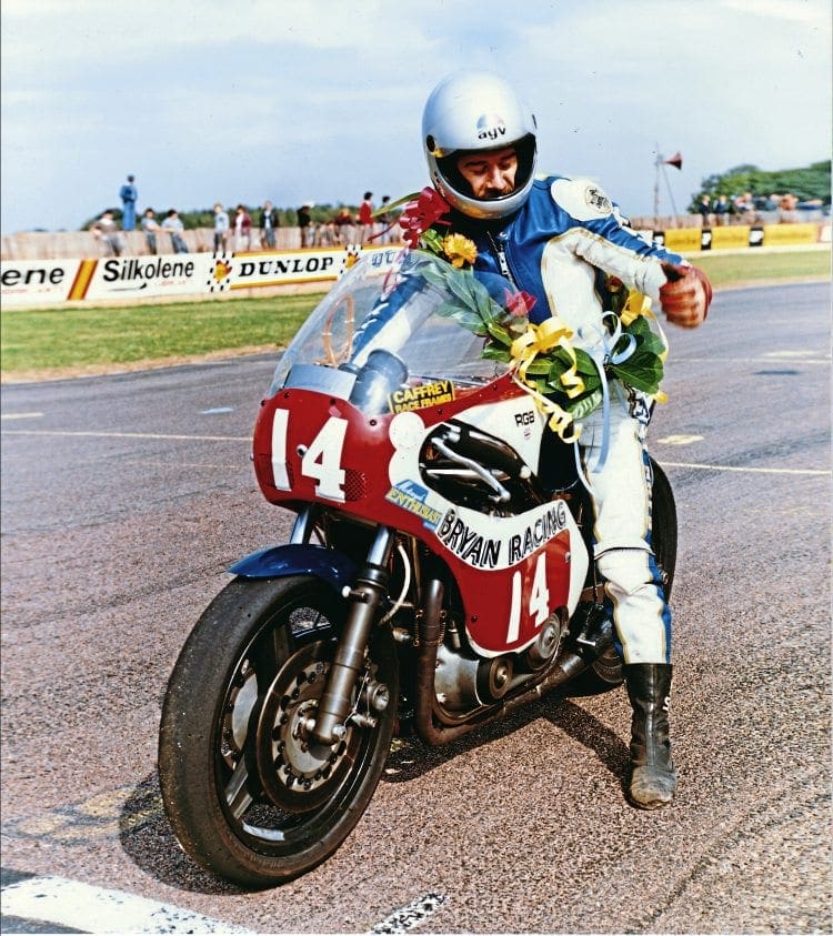 Bob Smith: The Peoples' Champion - Classic Racer